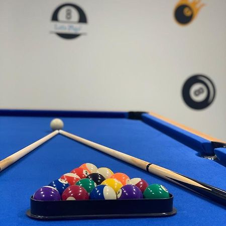 4 Bedroom Home With Garden, Game Room, Parking- Esho Stays 格洛斯特 外观 照片