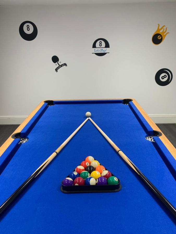 4 Bedroom Home With Garden, Game Room, Parking- Esho Stays 格洛斯特 外观 照片